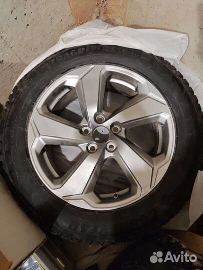 Колеса в сборе r18 на Тойота Rav 4