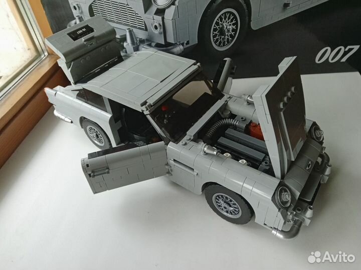 Lepin 21046 Aston Martin DB5 James Bond