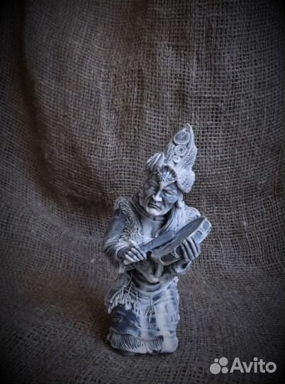 Шаман статуэтка фигурка оберег из камня