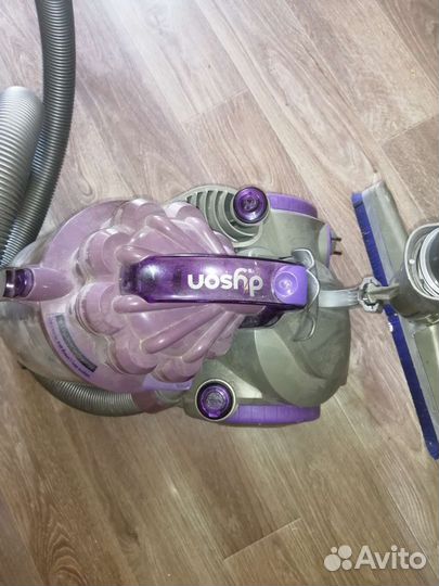 Пылесос Dyson