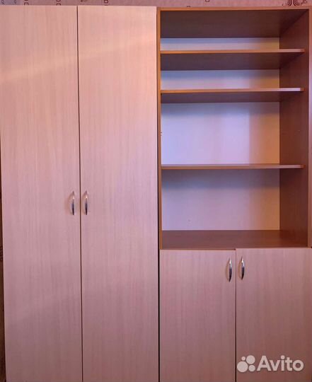 Шкаф