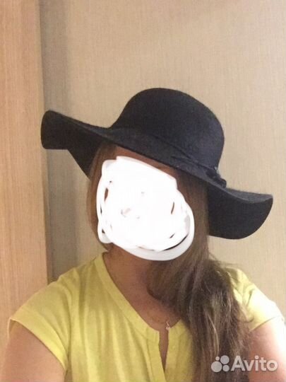Шляпа из фетра с широкими полями