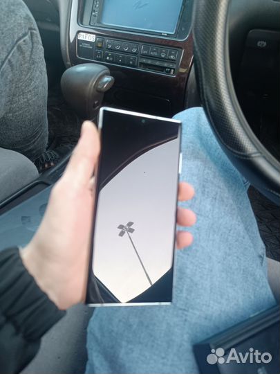 Samsung Galaxy S22 Ultra, 12/256 ГБ