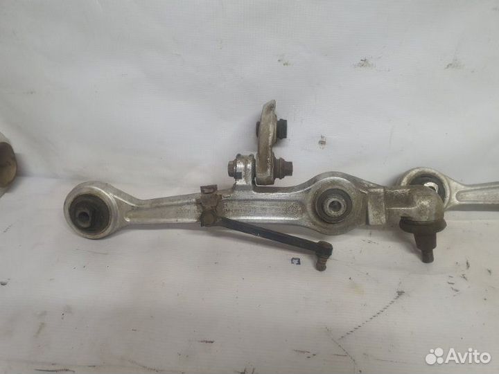 Рычаг подвески нижний передний Volkswagen Passat