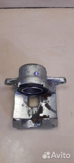 Суппорт передний правый Mazda 323