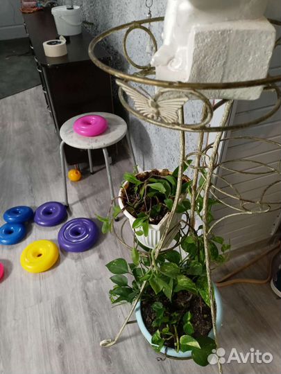 Подставка для цветов