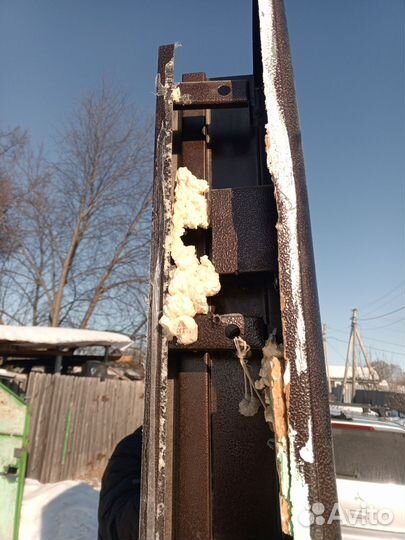 Дверь входная металлическая