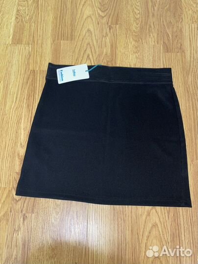 Черная мини юбка