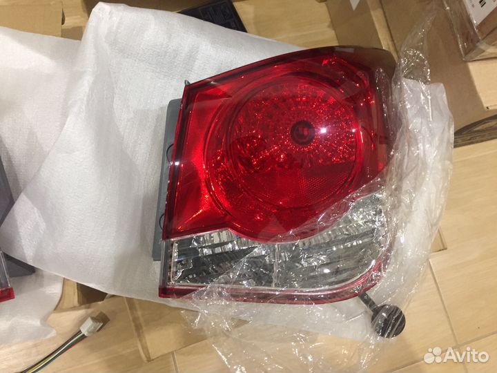 Задние фонари Chevrolet Cruze 4D