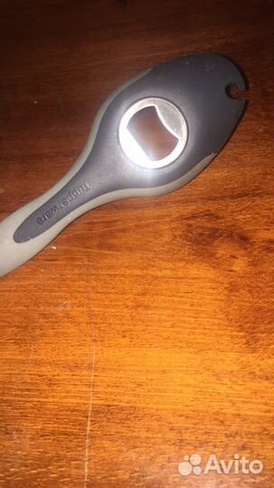 Ключ Tupperware (открывашка)