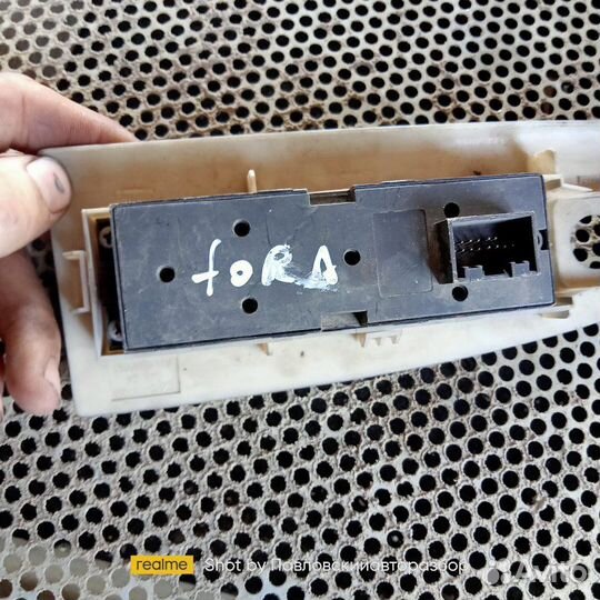 Блок управления стеклоподъемниками Chery Fora A21