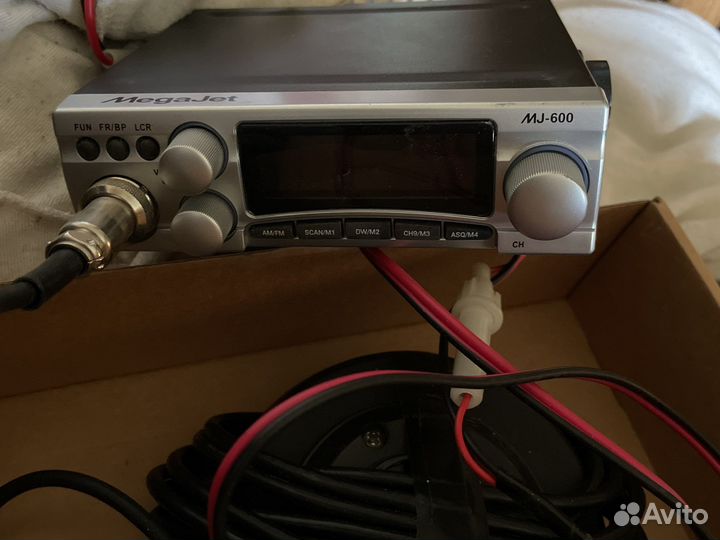 Радиостанция MegaJet 600