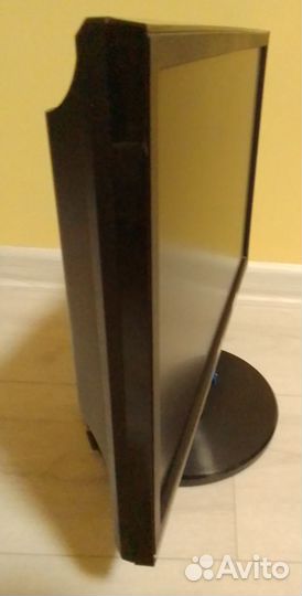 Широкоформатный ж/к монитор