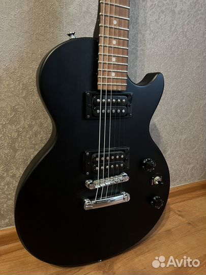 Электро гитара epiphone Les Paul с комбиком Fender