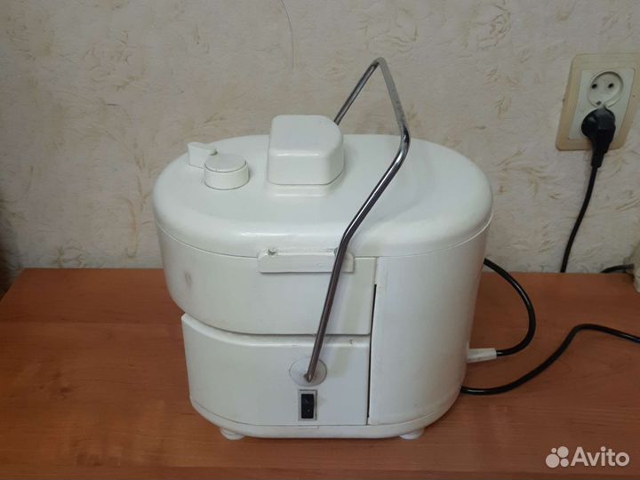 Соковыжималка Росинка