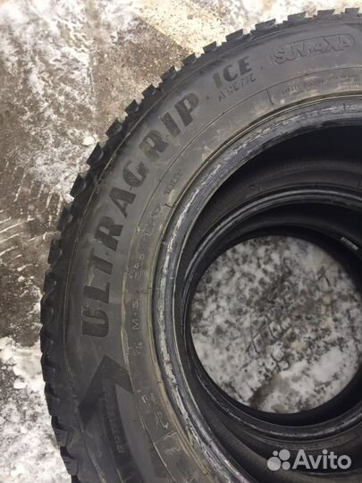 Goodyear UltraGrip Ice 235/65 R17 108T
