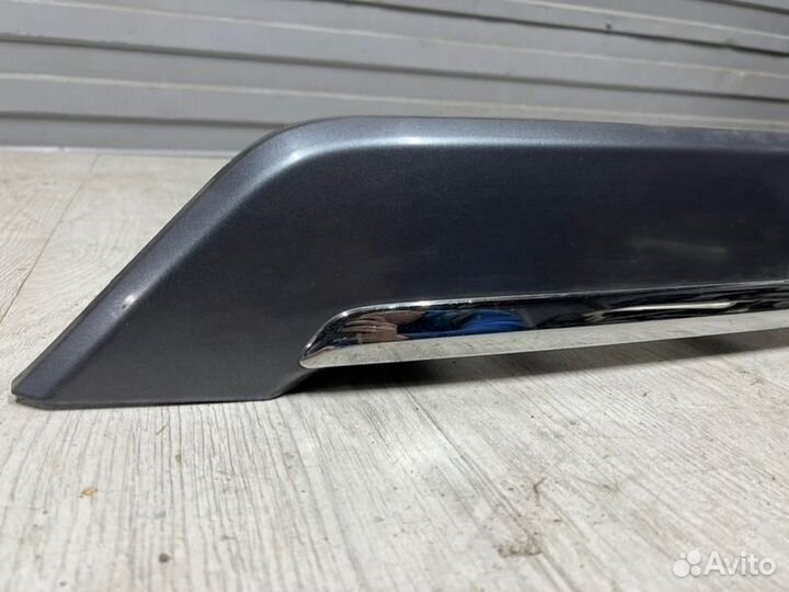 Накладка двери багажника Mitsubishi Outlander 2 XL