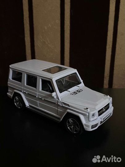 Моделька Гелентвагена металлическая