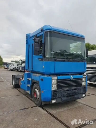 В разборке грузовик Renault, Magnum II 1996-2001