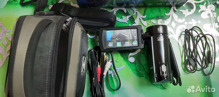 Цифровая видеокамера