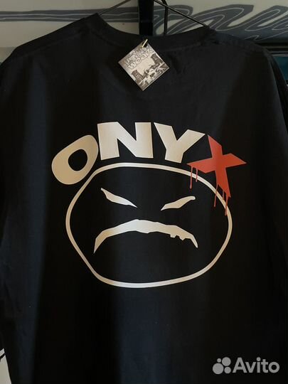 Футболка onyx