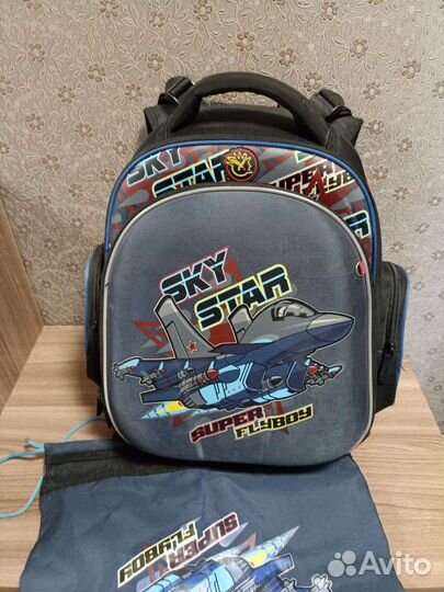 Школьный рюкзак Hummingbird