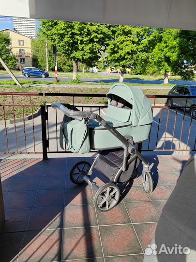 Коляска детская новая