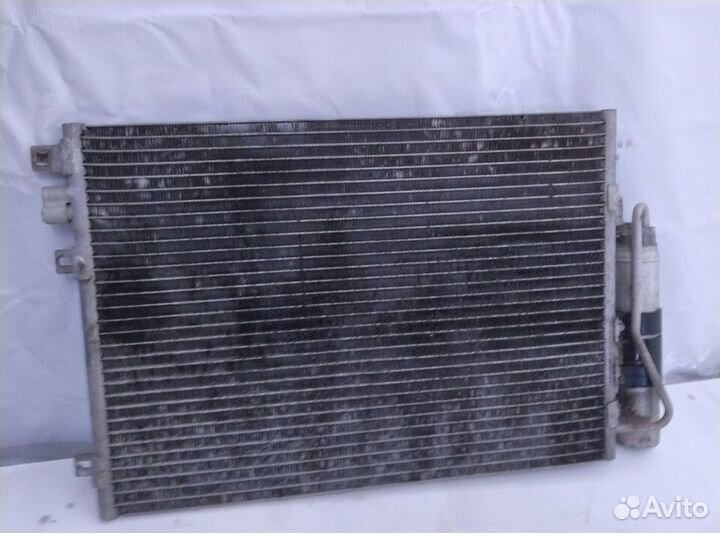 8200757789 радиатор кондиционера для renault