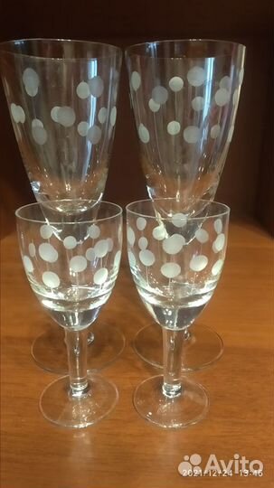 Фужеры для шампанского и рюмки времен СССР