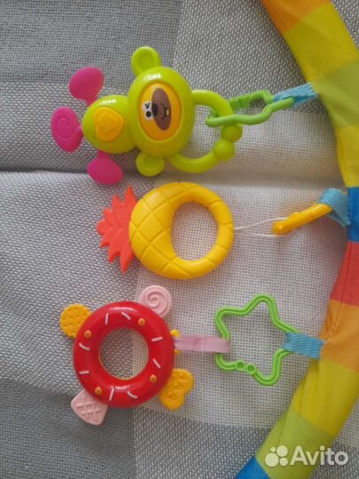 Развивающая дуга с игрушками
