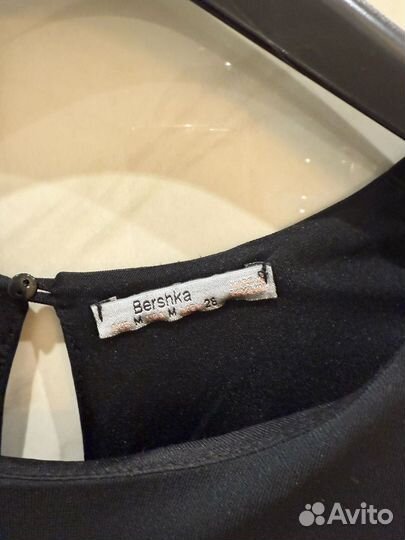 Платье bershka S