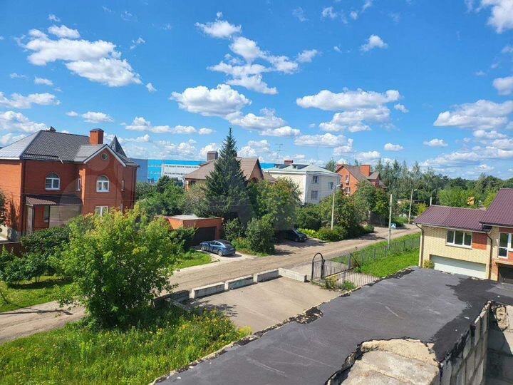 Здание 2000 м²