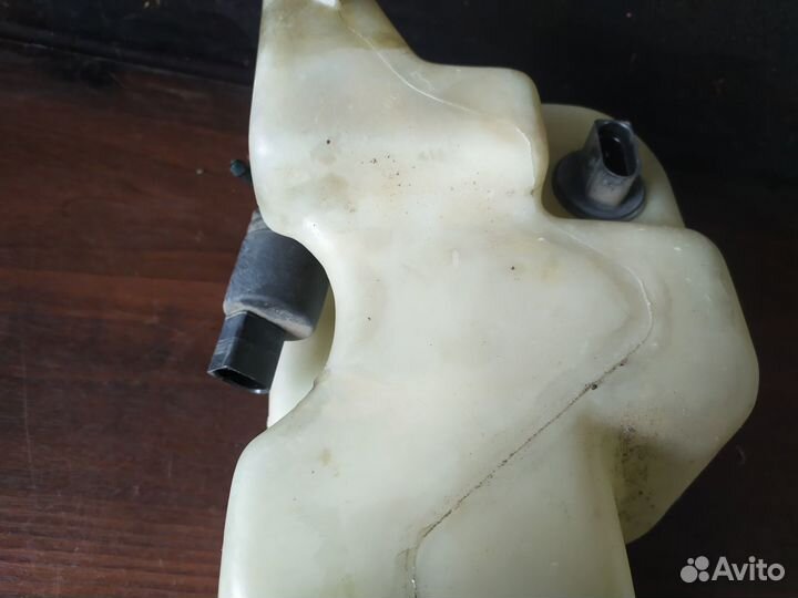 Бачок омывателя volkswagen bora, jetta, Goif 4