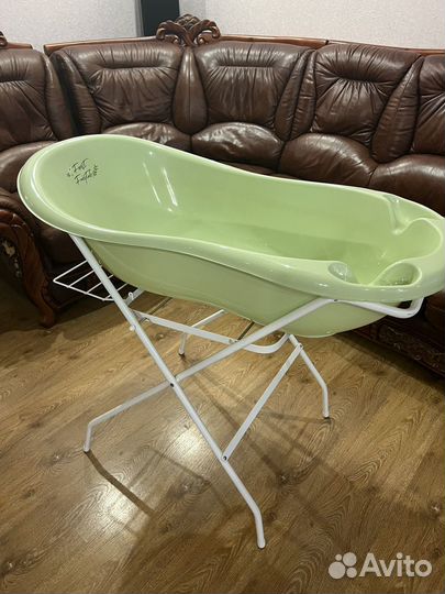 Детская ванночка для купания с подставкой складная