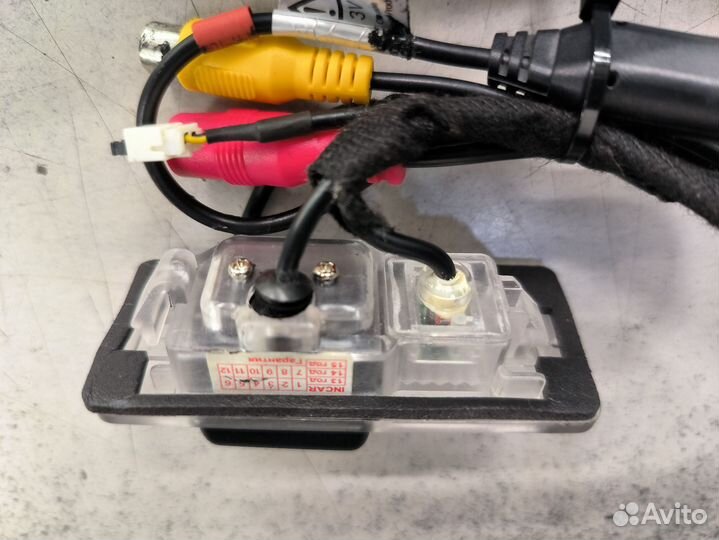 Штатная камера заднего вида Incar VDC-044