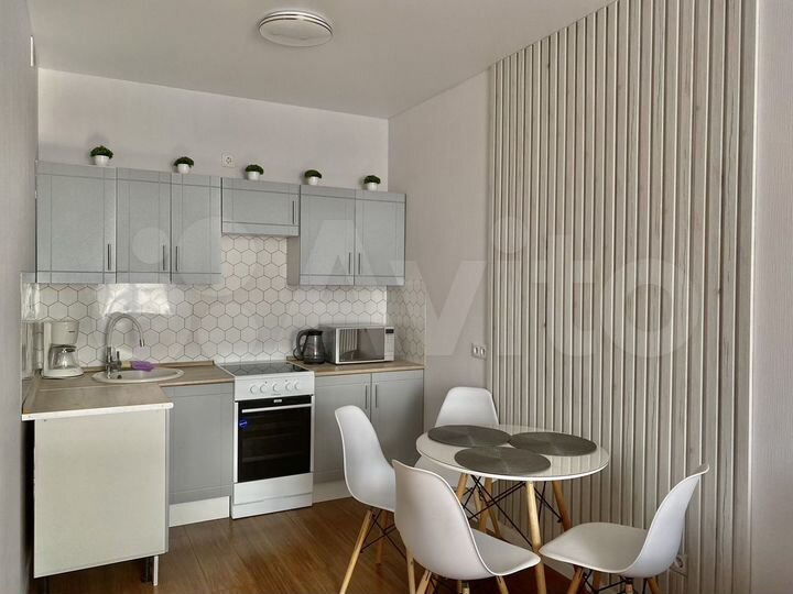 2-к. квартира, 40 м², 10/19 эт.