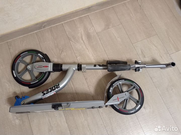 Самокат взрослый