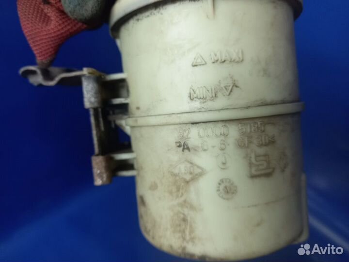 Бачок гур LADA Largus Logan