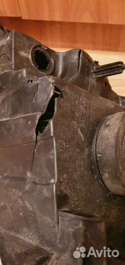 Фара правая оригинал Nissan Tiida C11 рестайлинг