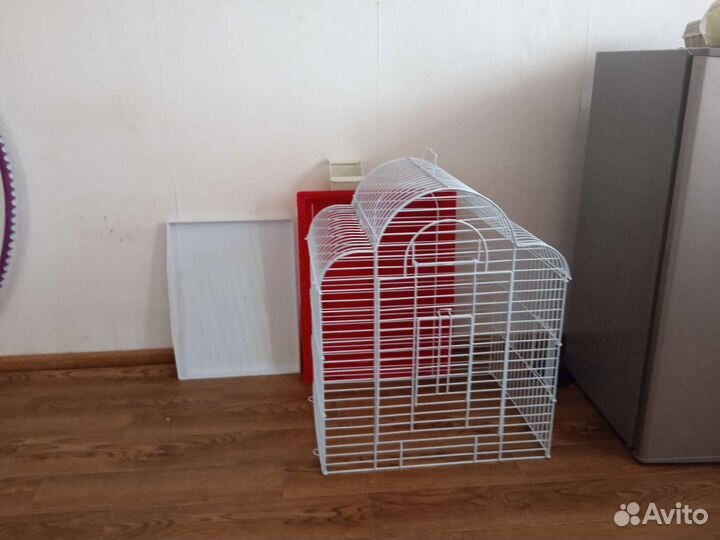 Клетка для крупного попугая
