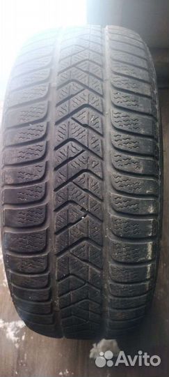 Pirelli Winter Sottozero 3 225/40 R19