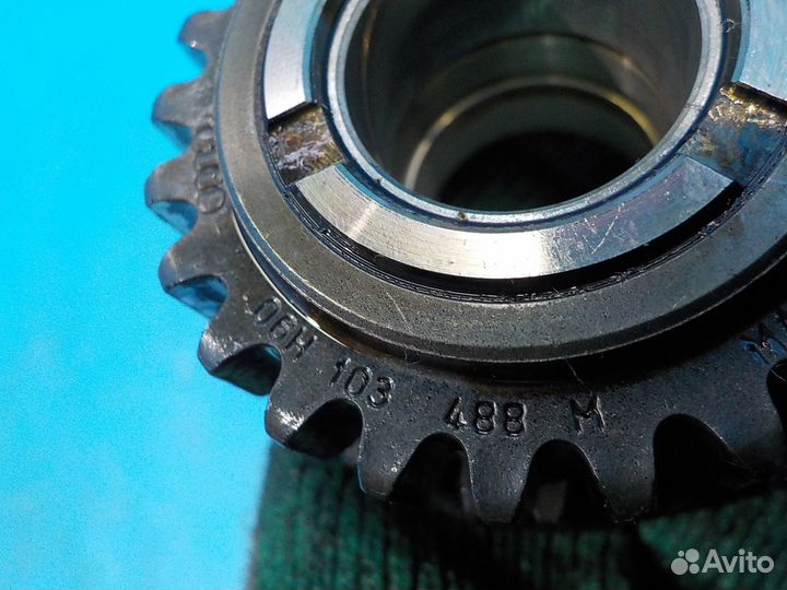 Шестерня промежуточного вала skoda Octavia A5 (1Z)