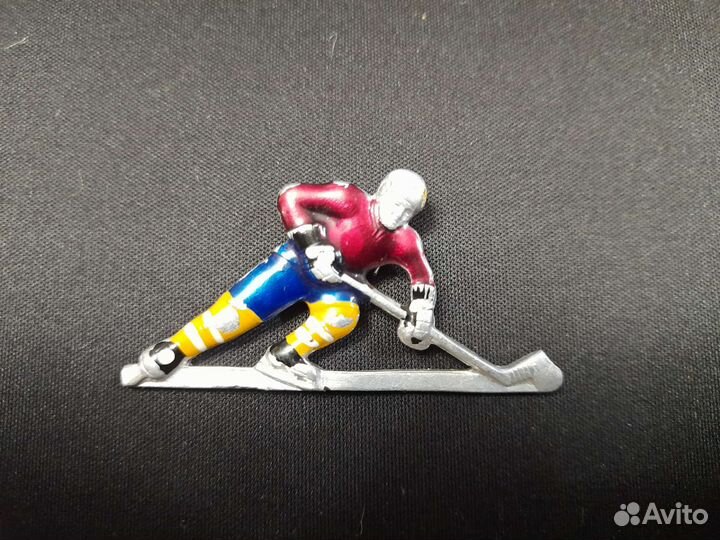 Набор очень редких значков, 9 шт