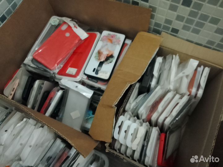 Чехлы для телефона 700шт