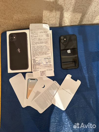 iPhone 11, 64 ГБ