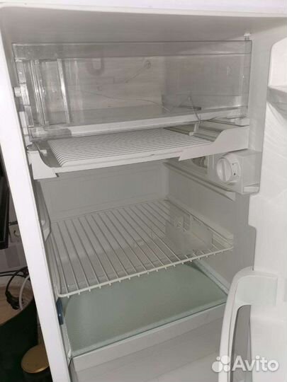 Холодильник Whirlpool