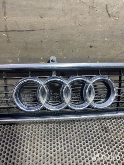 Решётка радиатора Ауди 80 B4 Audi