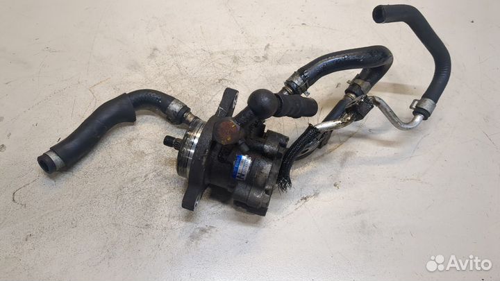 Гур Nissan Almera Tino, 2005