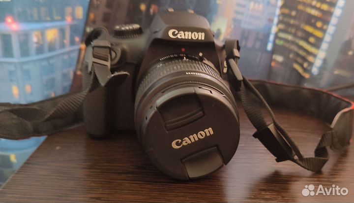 Зеркальный фотоаппарат canon