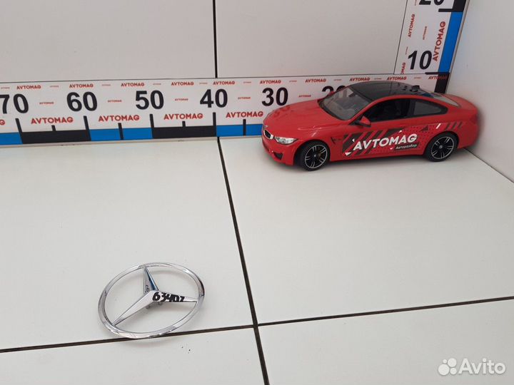 Эмблема крышки багажника (Mercedes-Benz GLE)